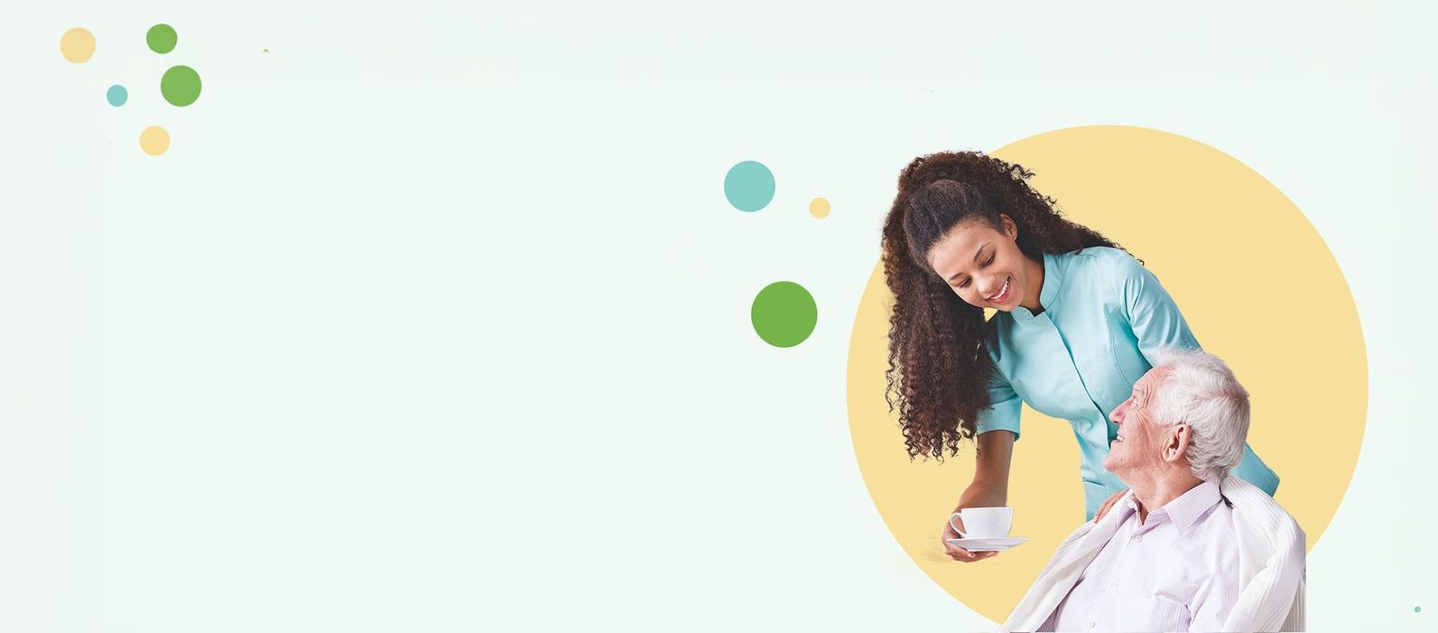 Junge Frau mit lockigem Haar in hellblauer Bluse hält eine Tasse, steht neben älterem Mann mit weißem Haar und Hemd vor gelbem Kreis und bunten Punkten.